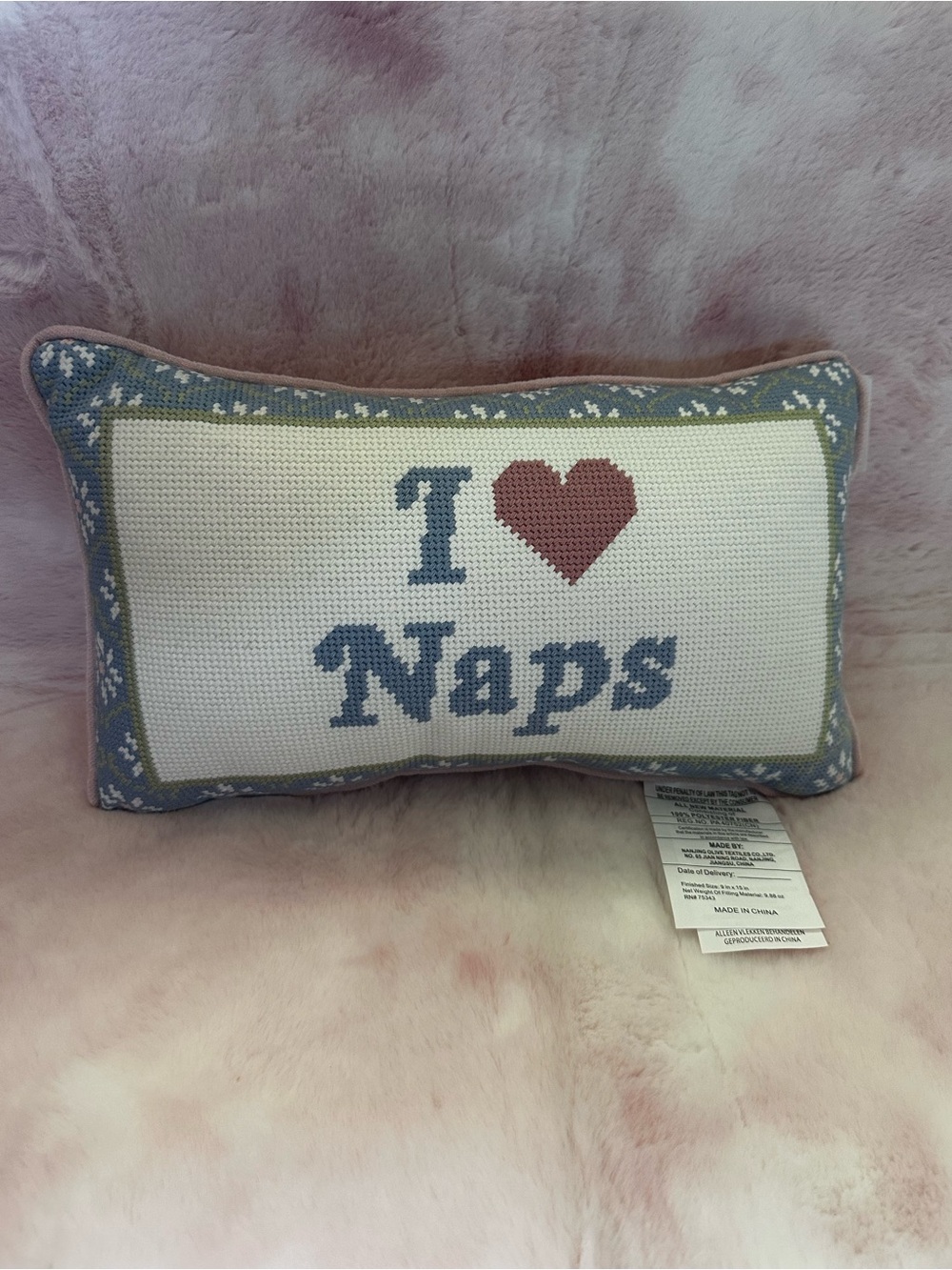 I Love Heart Naps - Cupcakes and Cashmere
Needlepoint Decorative Pillow NWT